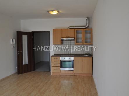 Pronájem bytu, 1+kk, 35 m²