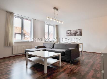 Pronájem bytu, 2+kk, 65 m²