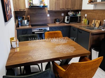 Pronájem bytu, 3+kk, 78 m²