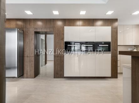 Prodej bytu, 6+1, 303 m²