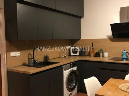 Pronájem bytu, 2+kk, 60 m²