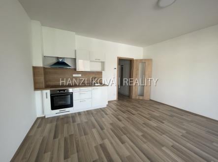 Pronájem bytu, 1+kk, 33 m²