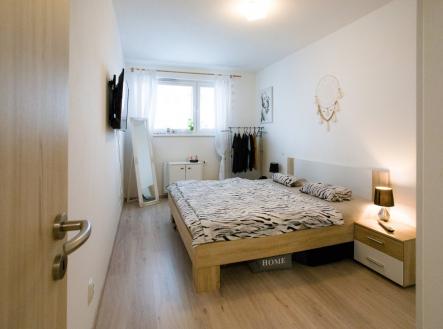 Pronájem bytu, 2+kk, 57 m²