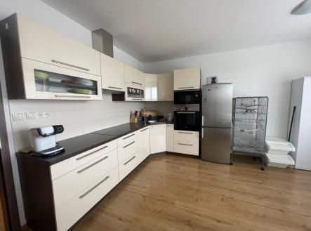 Pronájem bytu, 3+kk, 70 m²
