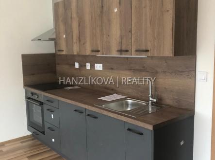 Pronájem bytu, 1+kk, 28 m²