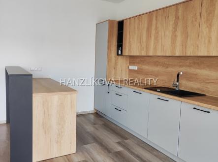 Pronájem bytu, 3+kk, 107 m²