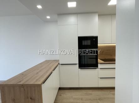 Pronájem bytu, 2+kk, 52 m²