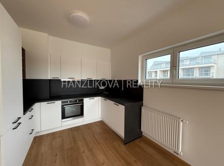 Pronájem bytu, 3+kk, 80 m²