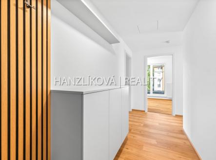 Pronájem bytu, 3+kk, 80 m²