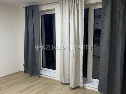 Pronájem bytu, 1+kk, 32 m²