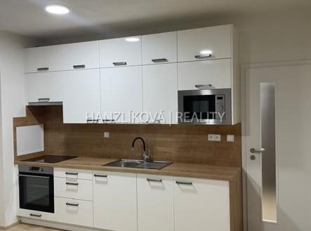 Pronájem bytu, 1+kk, 32 m²