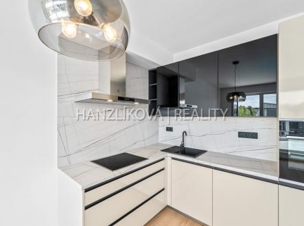 Pronájem bytu, 3+kk, 70 m²