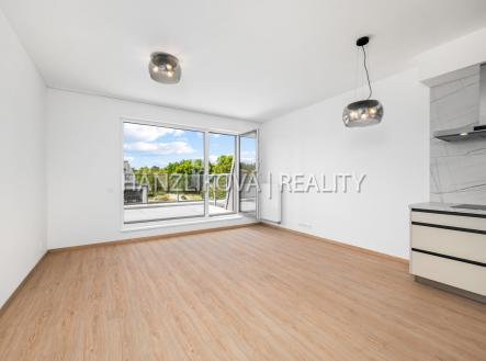 Pronájem bytu, 3+kk, 70 m²