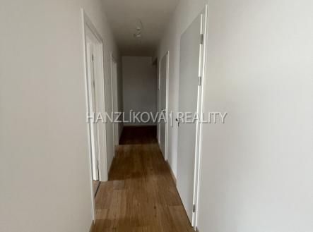 Pronájem bytu, 3+kk, 66 m²