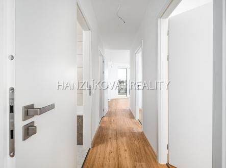 Pronájem bytu, 3+kk, 66 m²