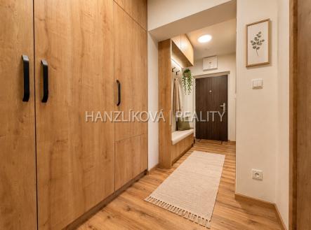 Pronájem bytu, 1+kk, 36 m²