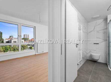 Pronájem bytu, 1+kk, 24 m²