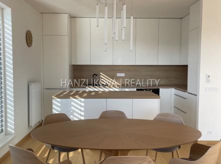 Pronájem bytu, 4+kk, 103 m²