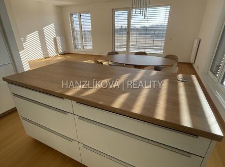 Pronájem bytu, 4+kk, 103 m²