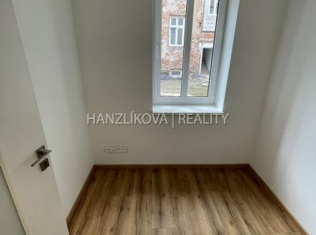 Pronájem bytu, 2+kk, 42 m²