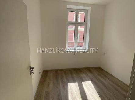 Pronájem bytu, 2+kk, 42 m²