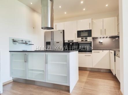 Pronájem bytu, 2+kk, 75 m²