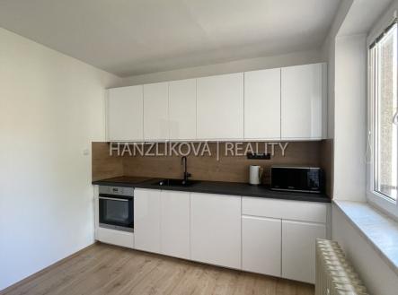Pronájem bytu, 2+1, 53 m²