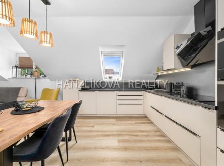 Pronájem bytu, 3+kk, 150 m²