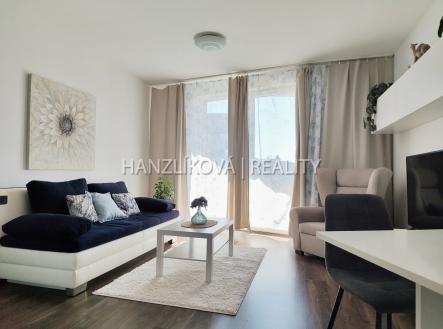 Pronájem bytu, 2+kk, 56 m²