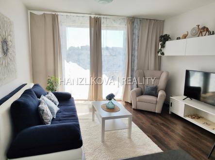 Pronájem bytu, 2+kk, 56 m²