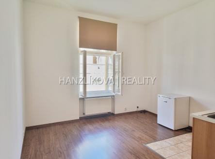 Pronájem bytu, 1+kk, 30 m²