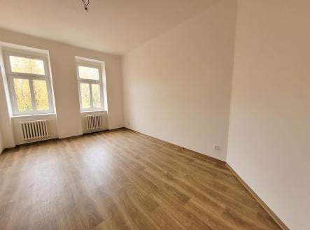 Pronájem bytu, 3+kk, 90 m²