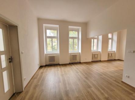 Pronájem bytu, 3+kk, 90 m²