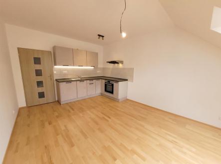 Pronájem bytu, 3+kk, 79 m²
