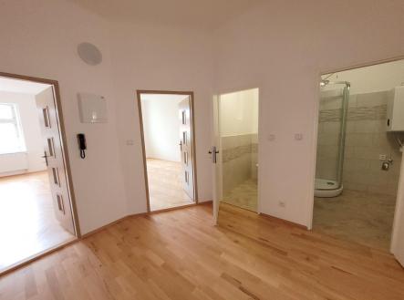 Pronájem bytu, 3+kk, 79 m²