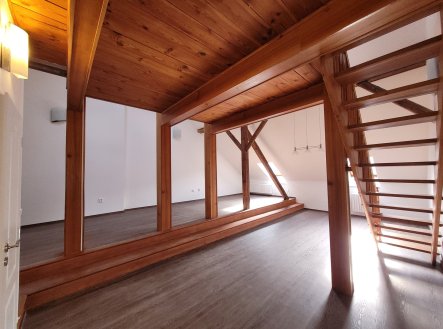 Pronájem bytu, 2+1, 105 m²
