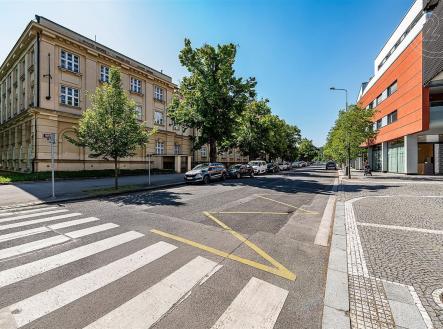 Prodej obchodní prostor, 86 m²