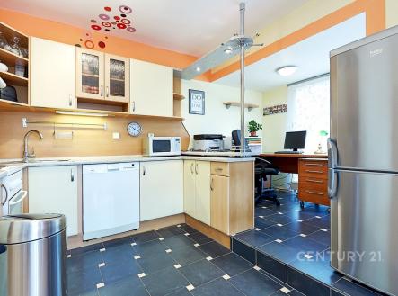 Pronájem bytu, 2+kk, 55 m²