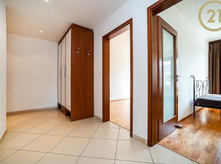 Pronájem bytu, 4+kk, 109 m²