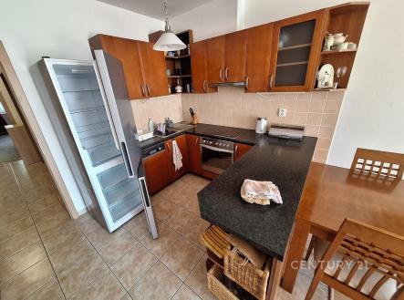 Pronájem bytu, 3+kk, 75 m²