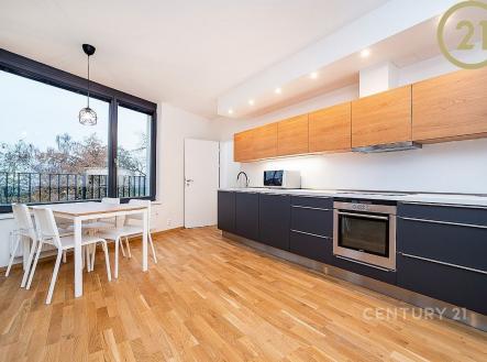 Pronájem bytu, 2+kk, 58 m²