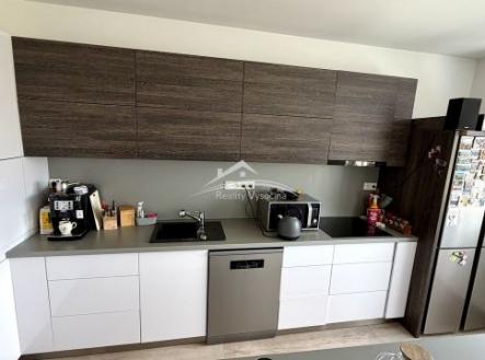 Pronájem bytu, 3+kk, 83 m²