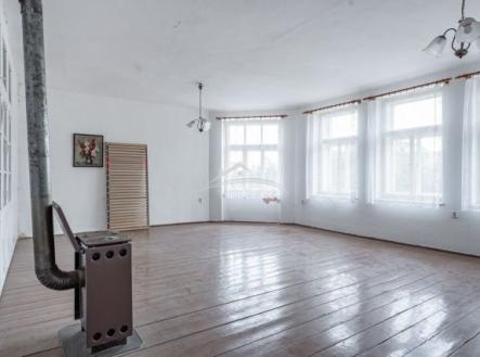 Prodej nájemního domu, 654 m²