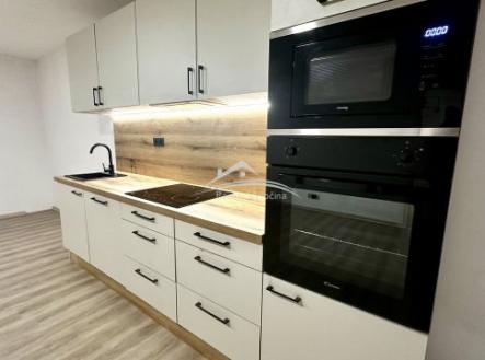 Pronájem bytu, 3+kk, 70 m²