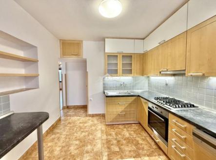 Pronájem bytu, 3+1, 85 m²