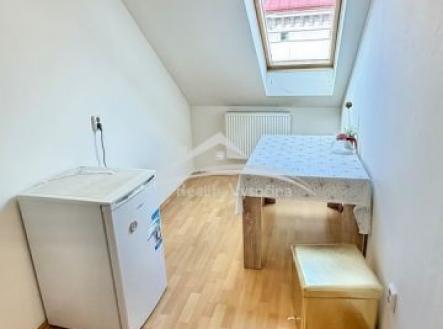 Pronájem bytu, 1+1, 40 m²