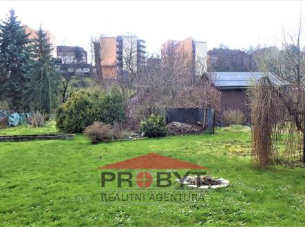 Prodej pozemku pro komerční výstavbu, 1 051 m²