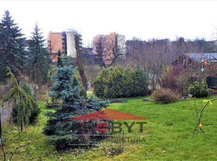 Prodej pozemku pro komerční výstavbu, 1 051 m²