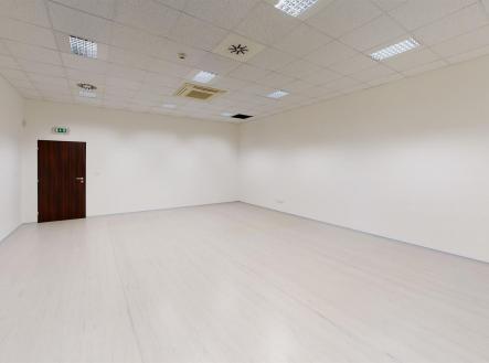 Pronájem - kanceláře, 305 m² obrázek