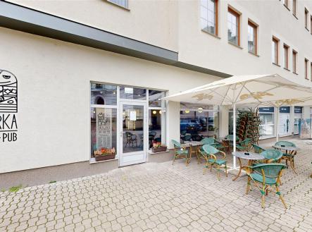 Pronájem kanceláře, 1 200 m²